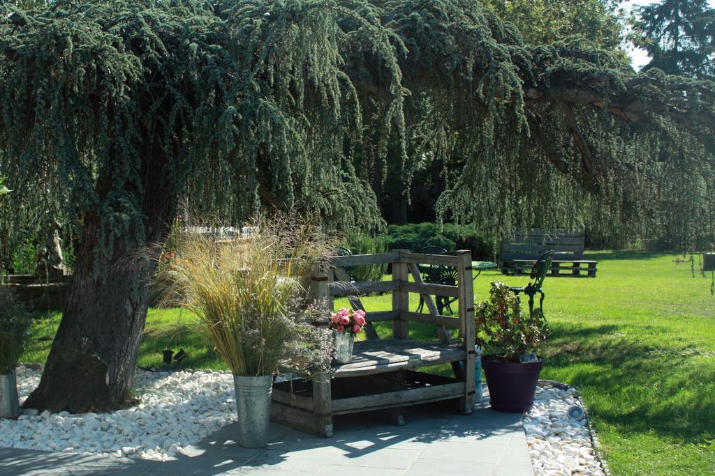 Maison Prairie Bonheur Bed and Breakfast Magny-les-Hameaux Exterior foto
