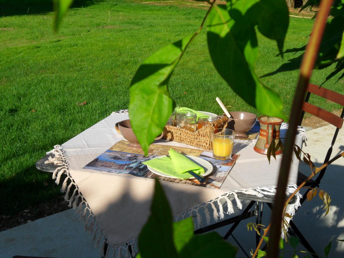 Maison Prairie Bonheur Bed and Breakfast Magny-les-Hameaux Exterior foto