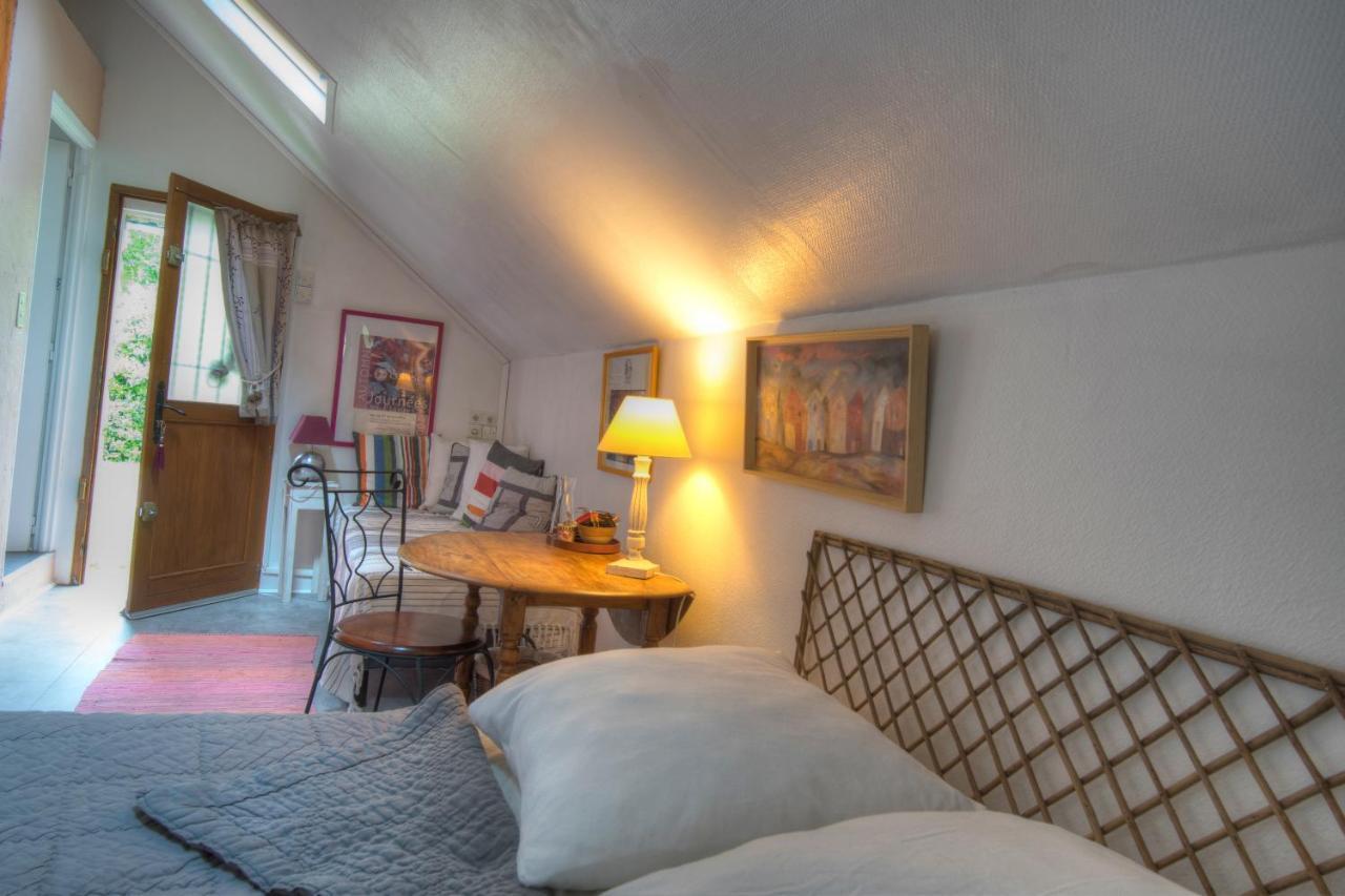 Maison Prairie Bonheur Bed and Breakfast Magny-les-Hameaux Exterior foto